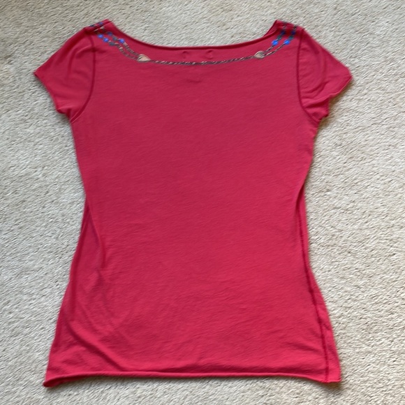 Lucky Tees with jeweled cross necklace print - Picture 5 of 6